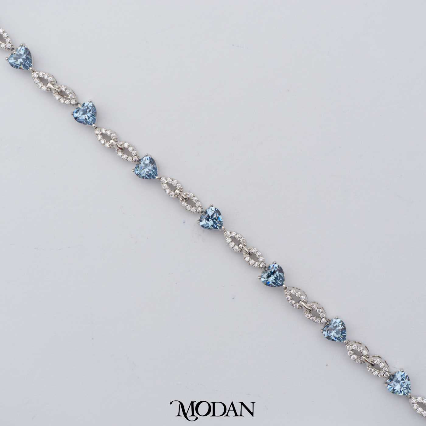 (16cm) Sparkling Aqua Blue Love Shaped Watch Band Bracelet Gelang Pesta Berlian Hati Cinta Biru Muda Hypoallergenic Gold Plated