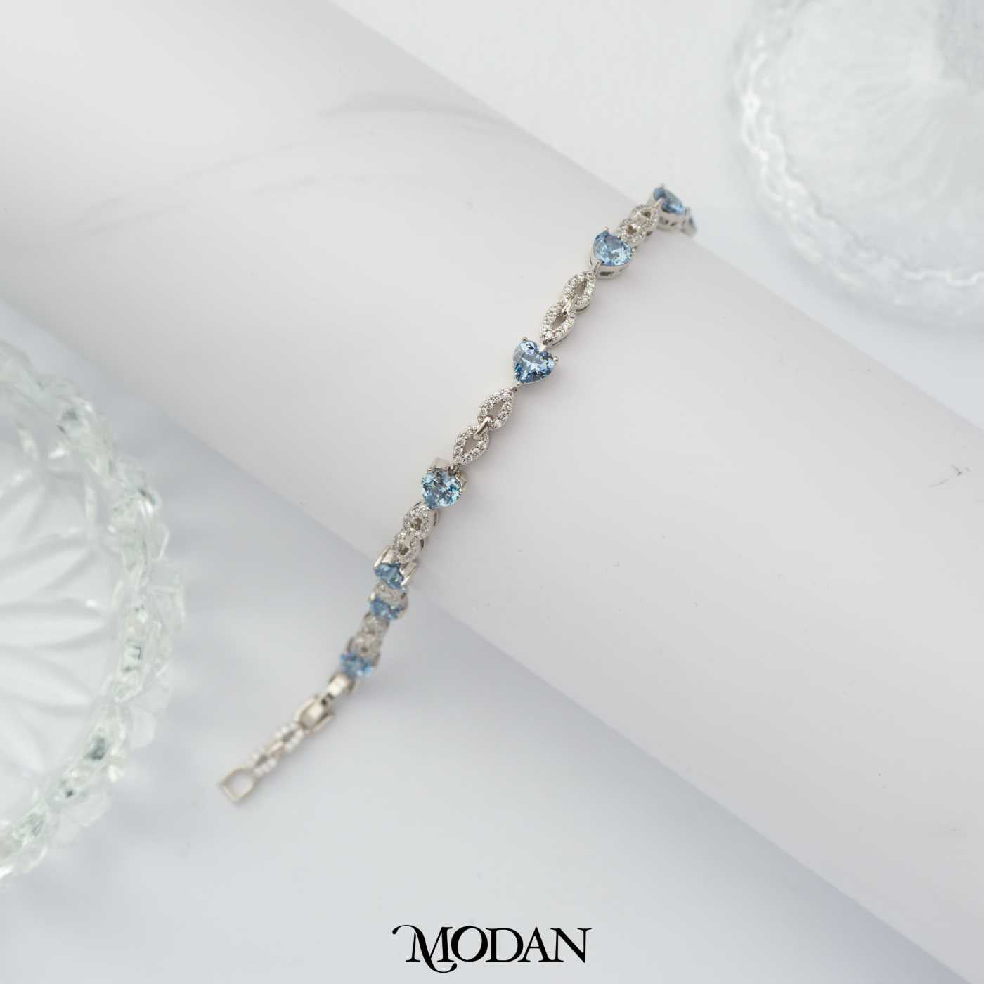 (16cm) Sparkling Aqua Blue Love Shaped Watch Band Bracelet Gelang Pesta Berlian Hati Cinta Biru Muda Hypoallergenic Gold Plated