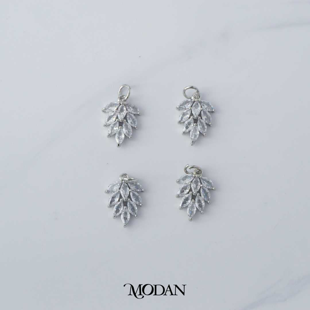 Sparkling Bridal Marquise Leaf Charm DIY Charm Liontin Pesta Daun Berlian Hypoallergenic Gold Filled