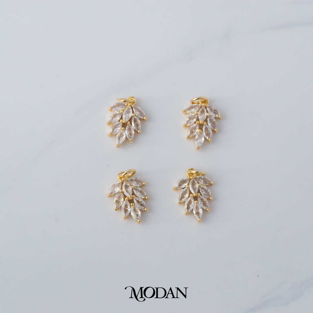 Sparkling Bridal Marquise Leaf Charm DIY Charm Liontin Pesta Daun Berlian Hypoallergenic Gold Filled