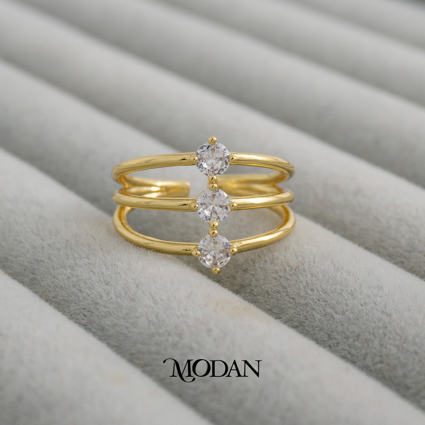 Triple Clear Solitaire Ring Cincin 3 Baris Permata Hypoallergenic Gold Plated