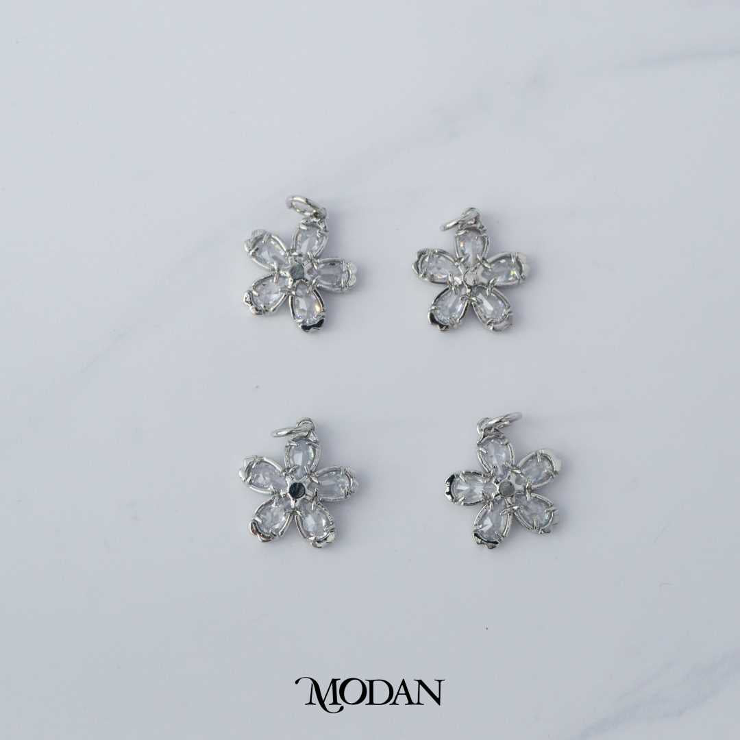 Sparkling Spring Blossom Flower Charm DIY Charm Liontin Pesta Bunga Sakura Berlian Hypoallergenic Gold Filled