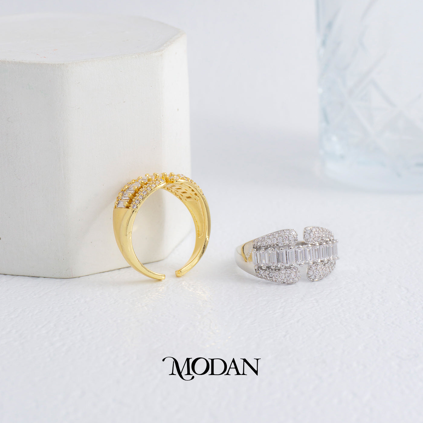 Baguette Micro Paved Claw Statement Ring Cincin Streetwear Hypoallergenic Gold Plated