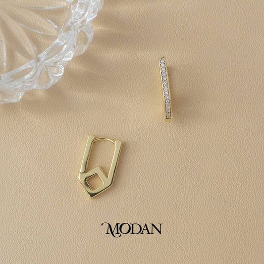 (21mm) Micro Paved V-Shaped Hoop Earrings Anting Bentuk V Hypoallergenic Gold Plated