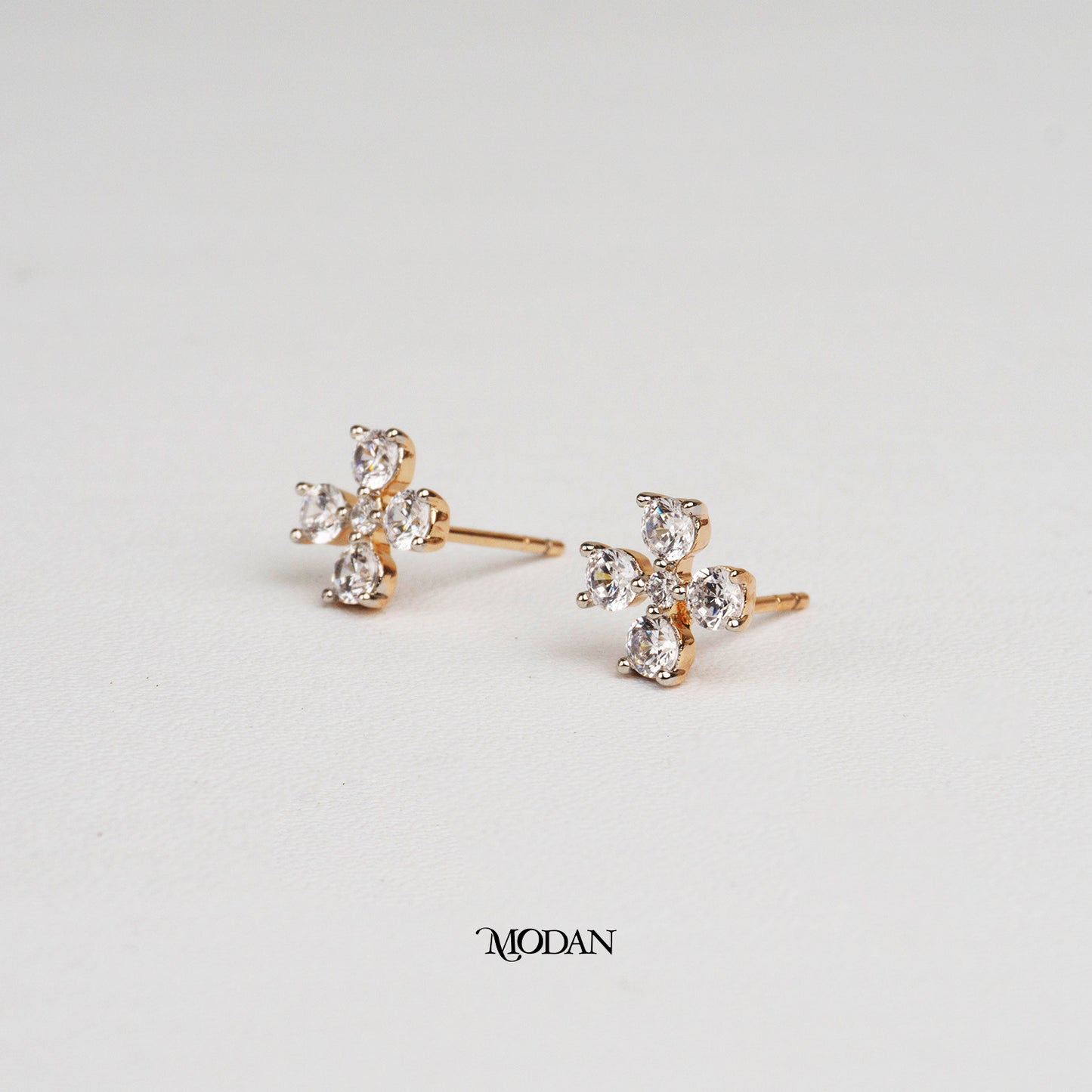(9mm) Sparkling Mini Micro Paved Zirconia Four Petals Flower Stud Earrings Anting Tusuk Kelopak Bunga Hypoallergenic Gold Plated