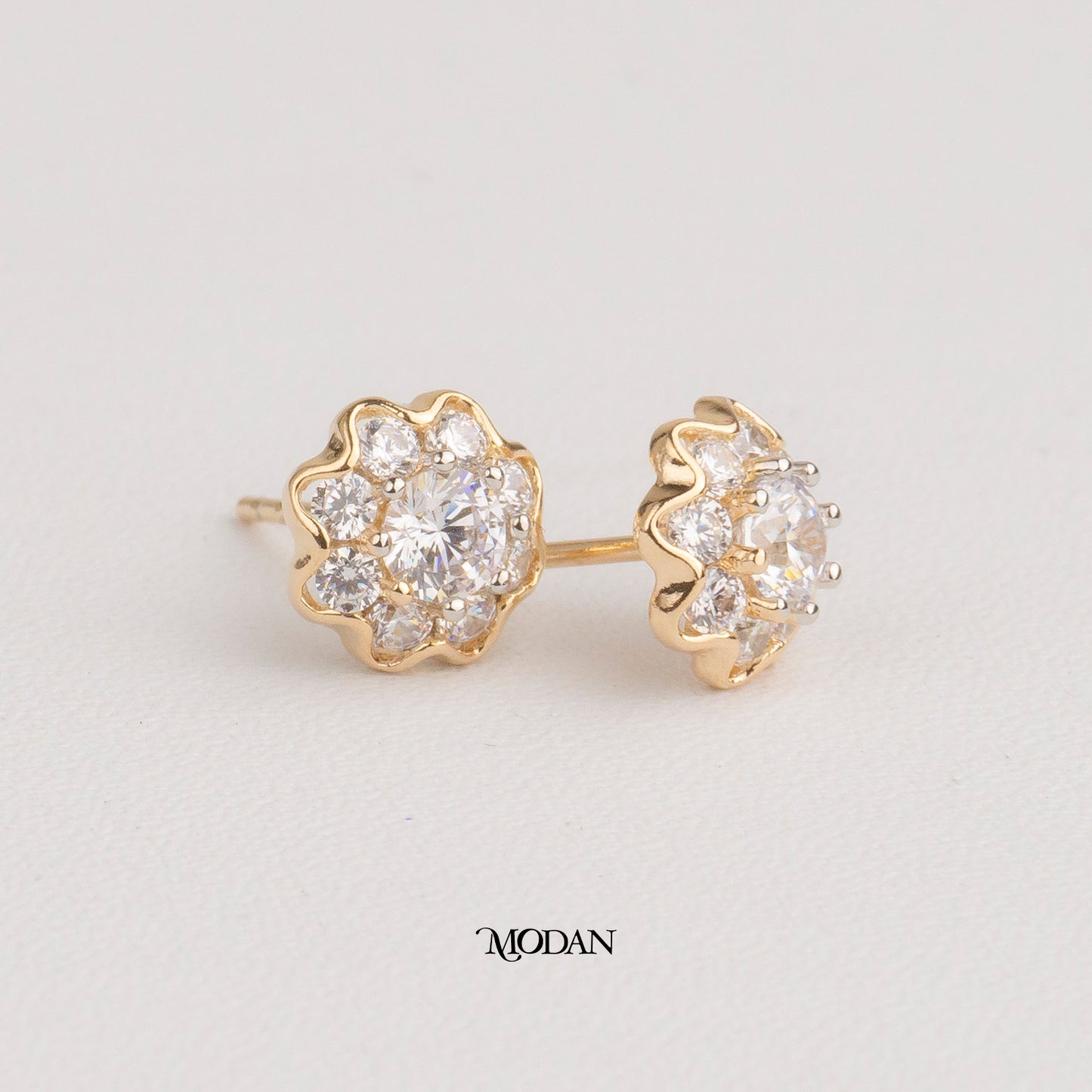 (8mm) Micro Paved Minimalist Flower Stud Earrings Anting Tusuk Bunga Bulat Hypoallergenic Gold Plated