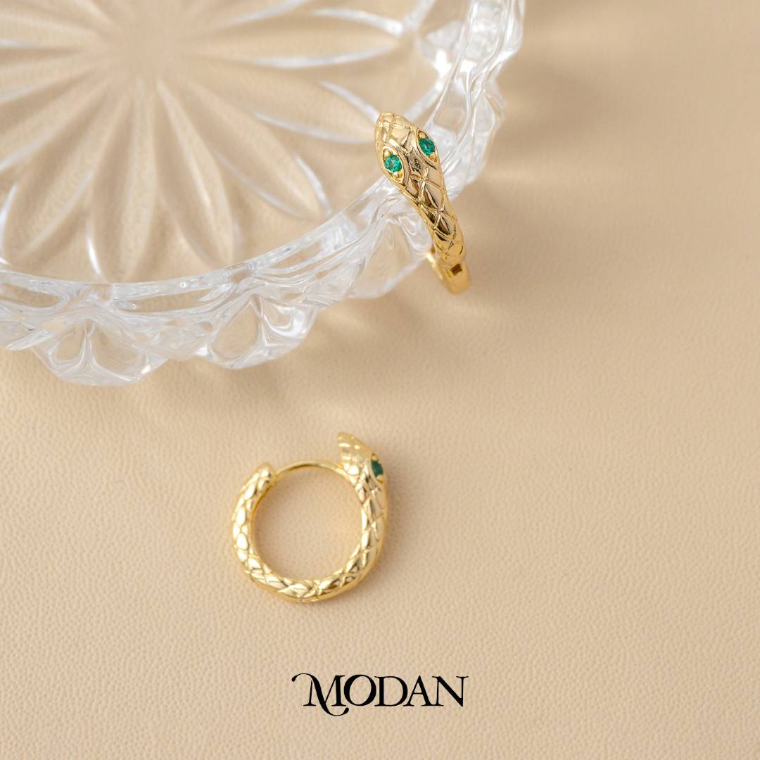 (15mm) Green Eyes Snake Textured Huggies Hoop Earrings Anting Ular Hypoallergenic Gold Filled