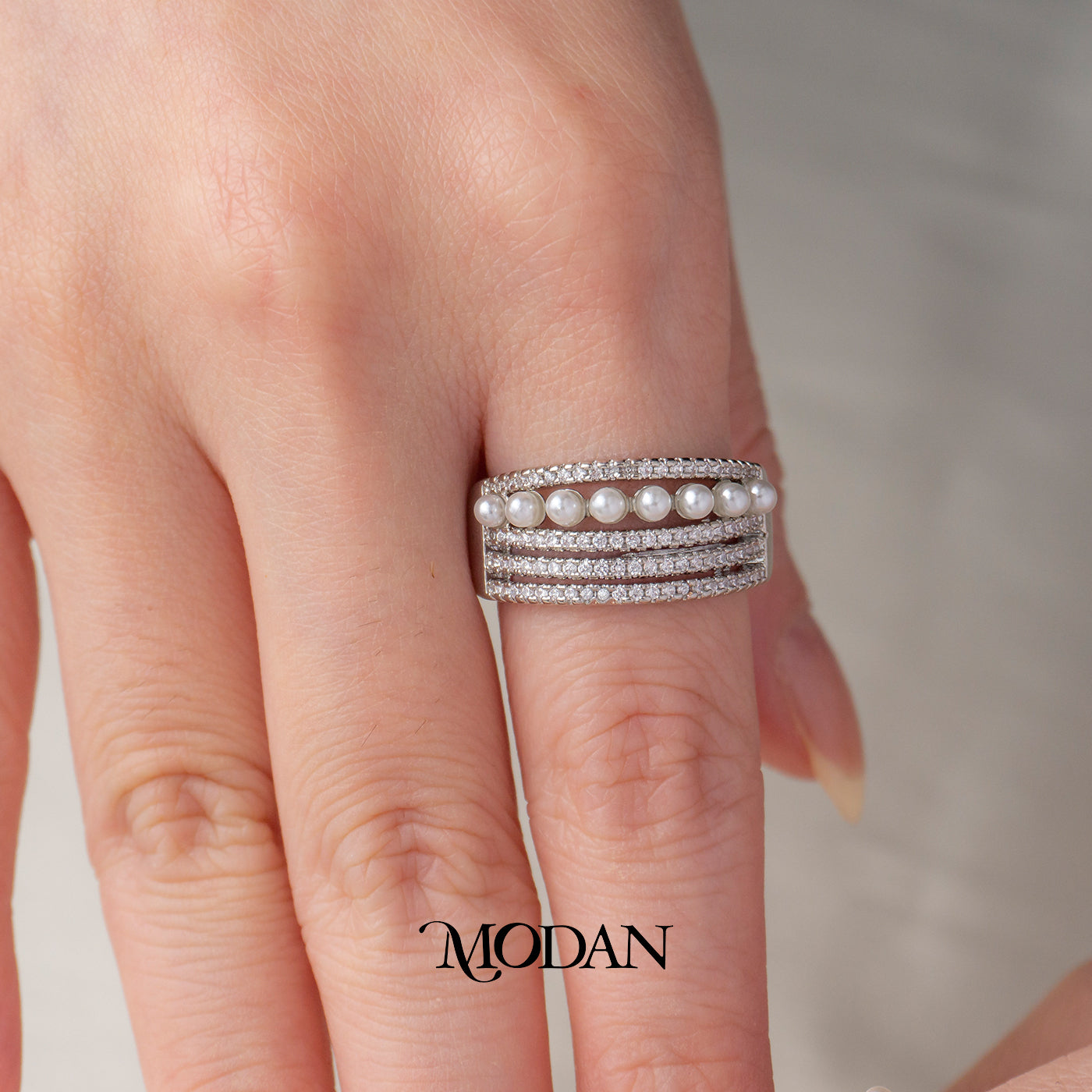 Statement White Pearl Multiple Layer Ring Cincin Terbuka Mutiara Tebal Hypoallergenic Gold Plated