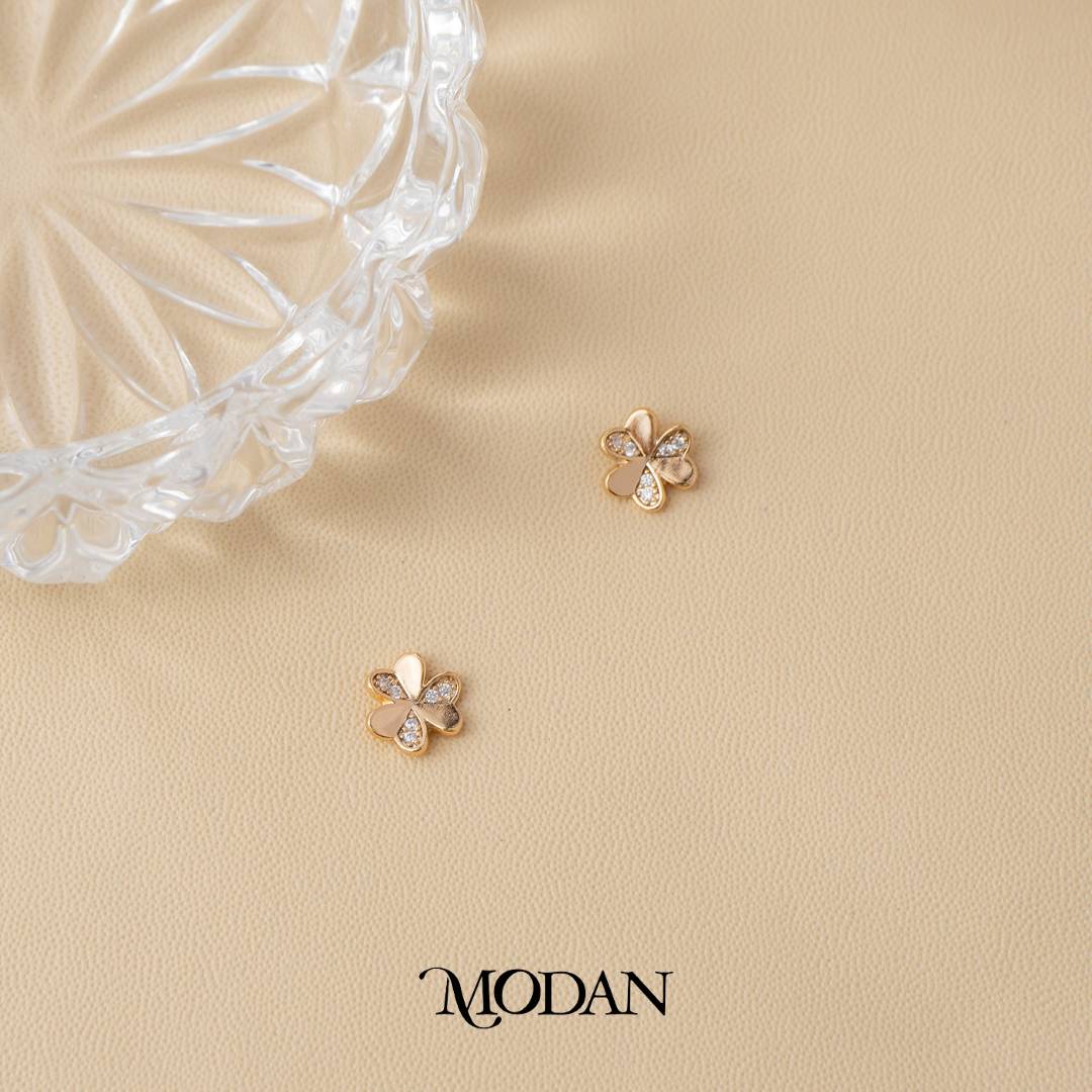 (10mm) Sparkling Clover Stud Earrings Anting Tusuk Daun Semanggi Hypoallergenic Gold Plated