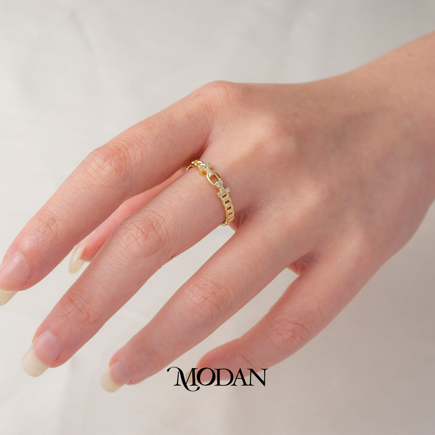 Dainty Geometric H Link Chain Ring Cincin Ramping Jalinan Kotak Hypoallergenic Gold Plated
