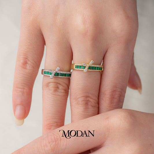 Emerald Baguette Ring Cincin Permata Hijau Kotak Hypoallergenic Gold Plated