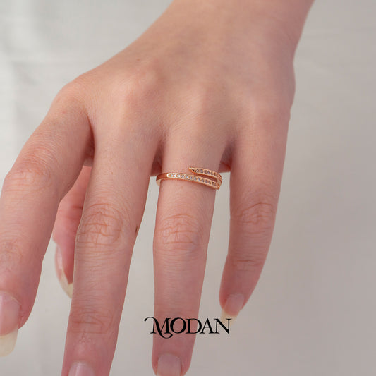 Dainty Rose Gold Spiral Ring Cincin Lilit Silang Permata Baris Hypoallergenic Gold Plated