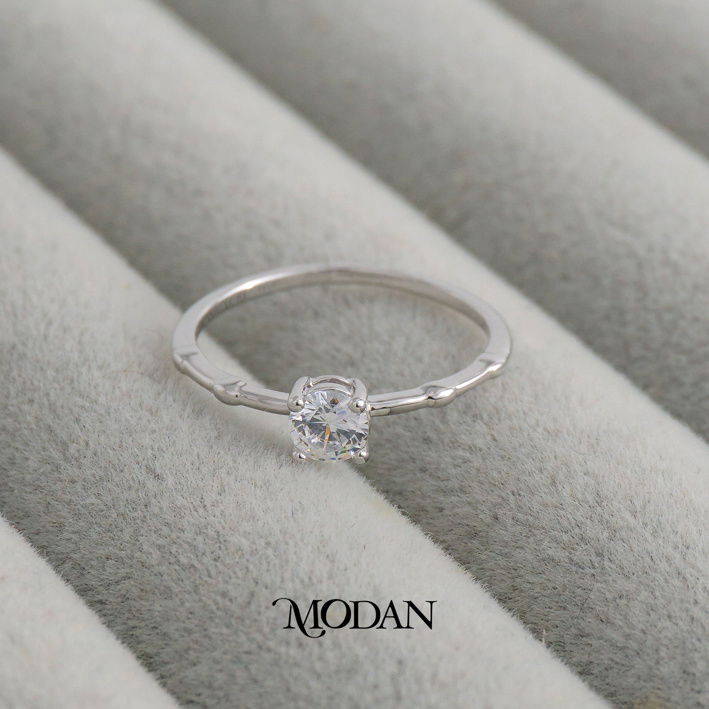 Classic Silver Solitaire Ring Cincin Mata Satu Tunangan Hypoallergenic Triple White Gold Filled