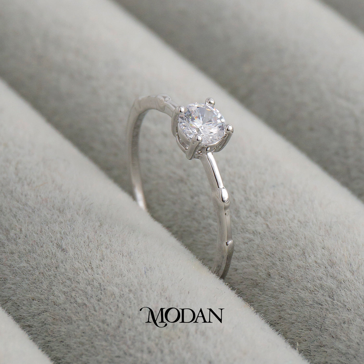 Classic Silver Solitaire Ring Cincin Mata Satu Tunangan Hypoallergenic Triple White Gold Filled