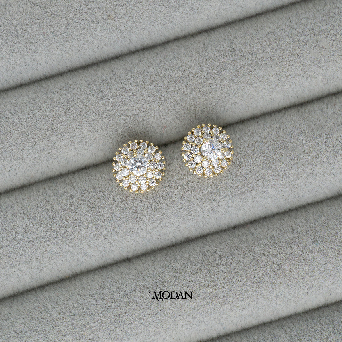 (10mm) Micro Paved Simple Circle Stud Earrings Anting Tusuk Lingkaran Hypoallergenic Gold Plated