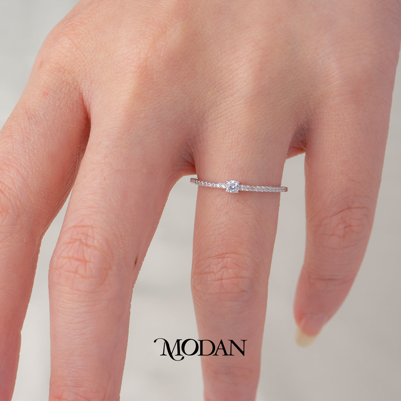 Minimalist Pave Band Ring Cincin Pasir Hypoallergenic Triple White Gold Filled
