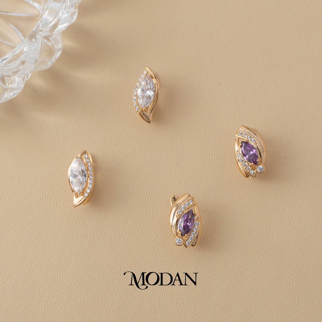 (15mm) Sparkling Purple and Clear Elegant Leaf Shaped Festive Hoop Earrings Anting Daun Pesta Hypoallergenic Gold Plated