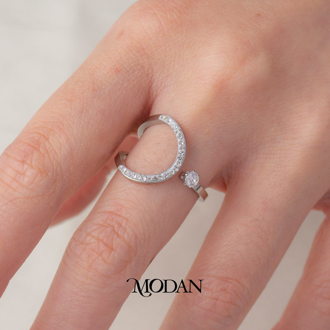 Statement Circle & Solitaire Open Ring Cincin Lengkung Mata Satu Hypoallergenic Stainless Steel