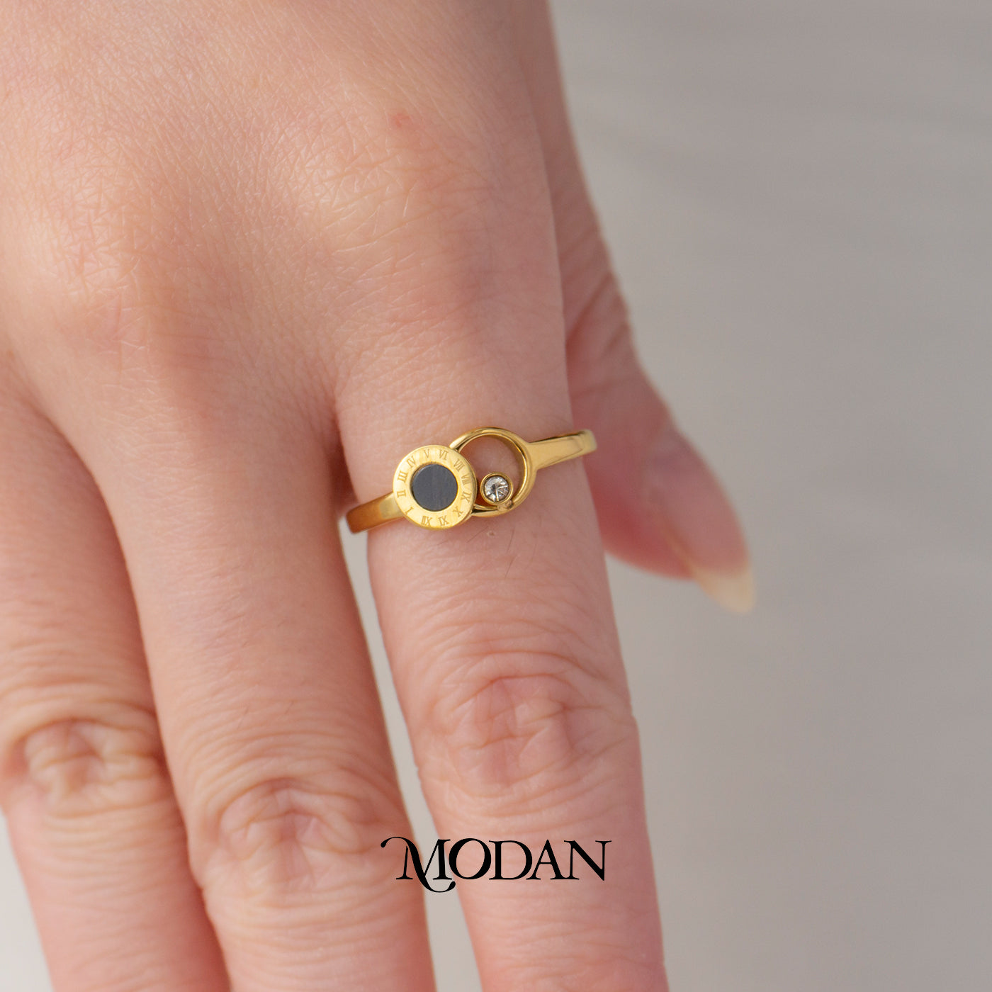 Interlocking Roman Numeral Ring Cincin Lingkaran Hitam Angka Romawi Hypoallergenic Stainless Steel