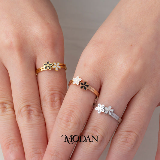 (1 Set : 2 pcs) Double Flower Layer Band Ring Cincin Dua Layer Bunga Hitam Putih Hypoallergenic Stainless Steel