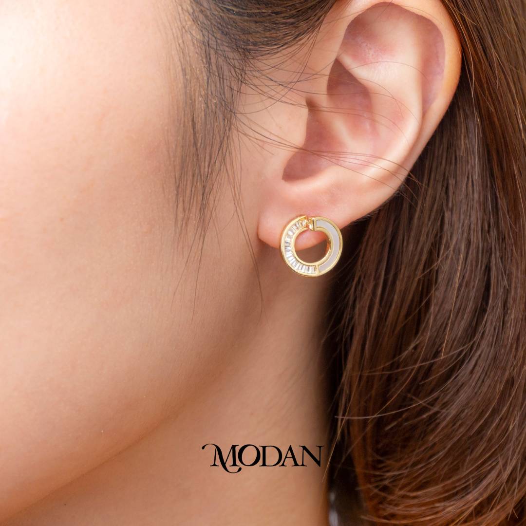 (9mm) Sparkling Baguette Zirconia Mother of Pearl Round C-Hoop Earrings Anting Elegan Hypoallergenic Gold Plated