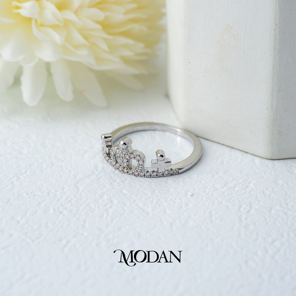 Minimalist Princess Crown Micro Pave Zirconia Ring Cincin Wanita Mahkota Hypoallergenic Gold Plated