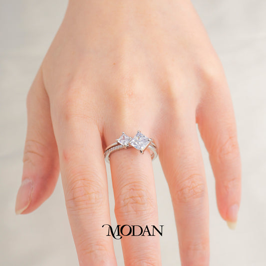 Sparkling Two Stone Princess Cocktail Ring Cincin Pesta Wanita Hypoallergenic Gold Plated