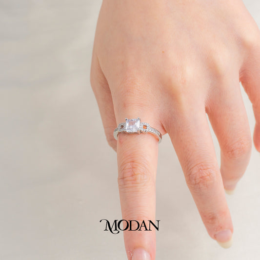 Radiant Square Cut Engagement Ring Cincin Tunangan Pesta Kotak Hypoallergenic Gold Plated
