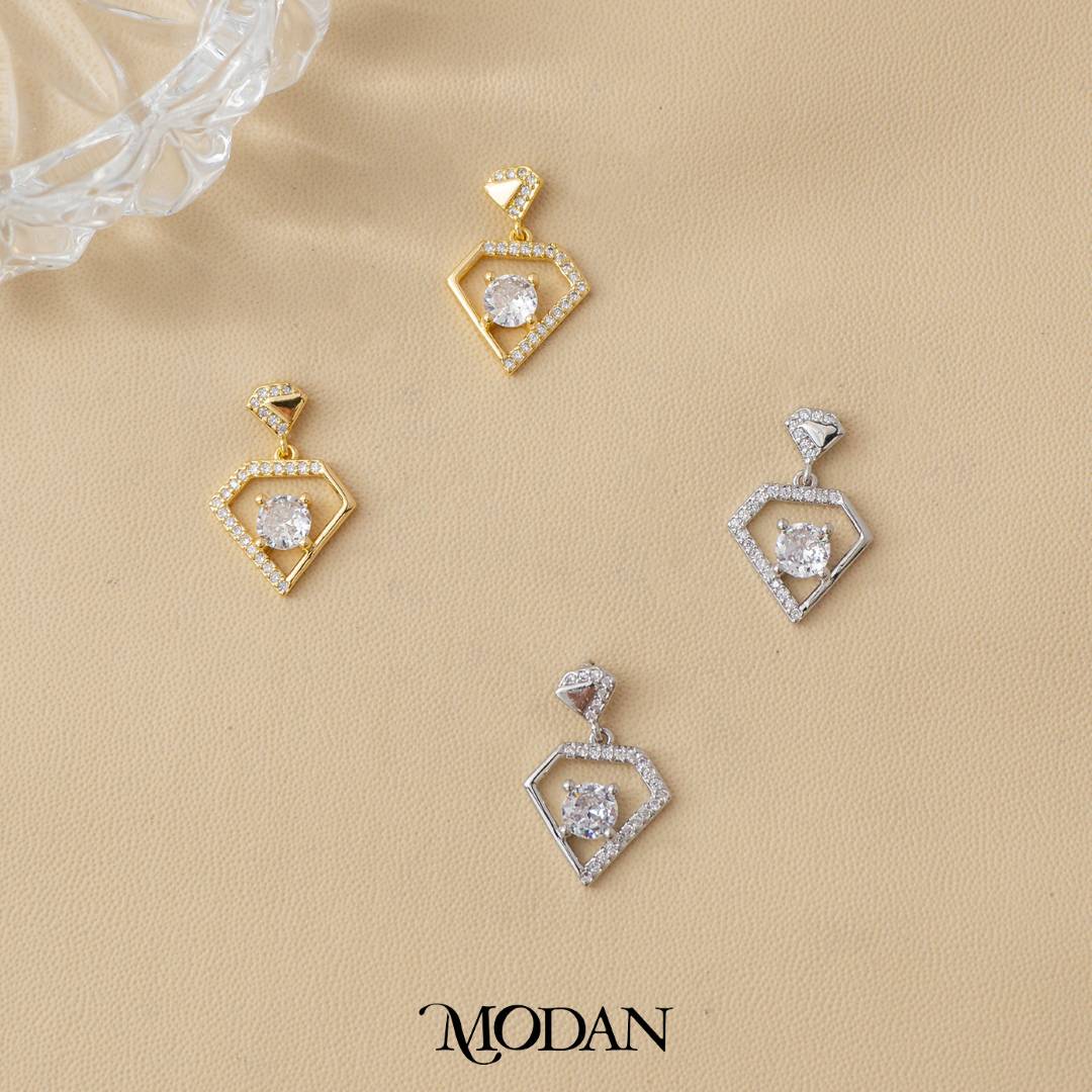 (21mm) Diamond Shaped Drop Stud Earrings Anting Tusuk Elegan Hypoallergenic Gold Plated