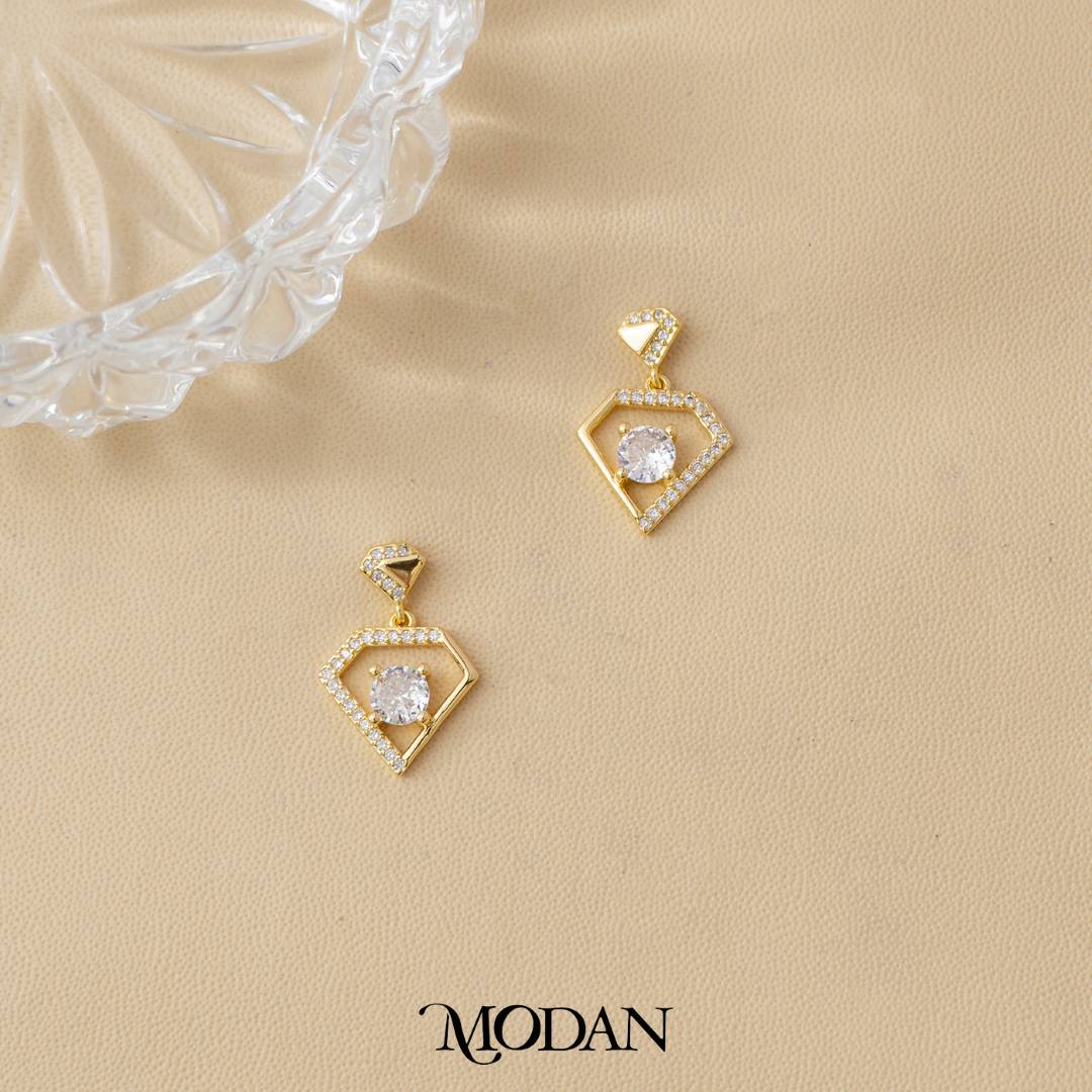 Micro Paved Zirconia Diamond Shaped Drop Stud Earrings Anting Tusuk Elegan Hypoallergenic Gold Filled