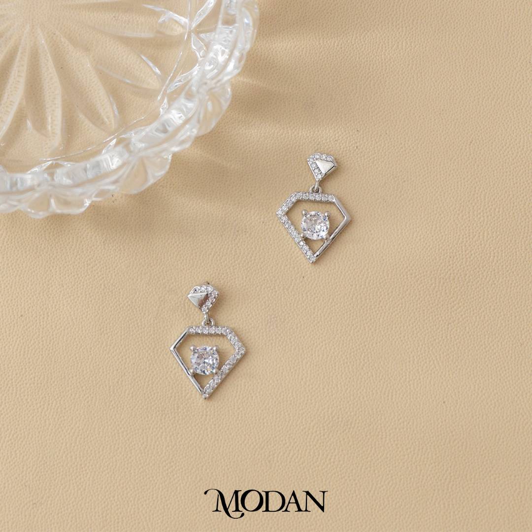Micro Paved Zirconia Diamond Shaped Drop Stud Earrings Anting Tusuk Elegan Hypoallergenic Gold Filled