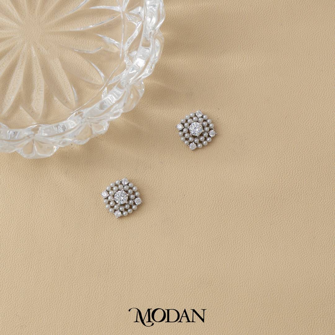 Square Cluster Shell Pearl Zirconia Stud Earrings Anting Tusuk Mutiara Hypoallergenic Gold Filled