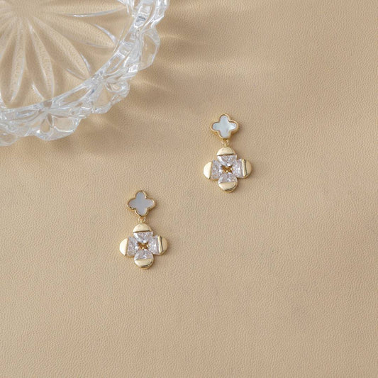Bridal Clover Baguette Pearl Dangle Stud Earrings Anting Tusuk Gantung Pesta Mutiara Hypoallergenic Gold Plated