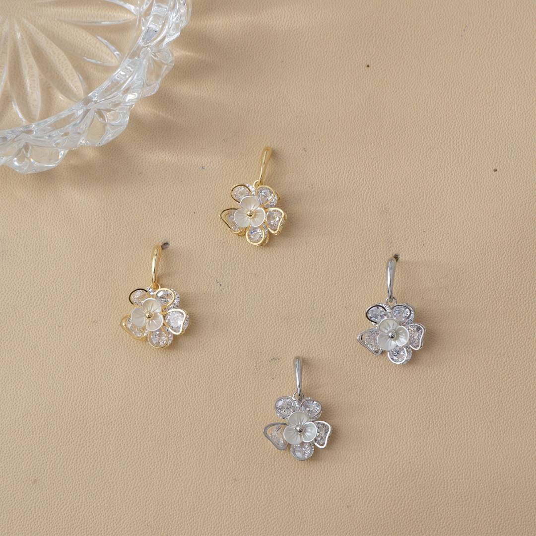 (23mm) Double Layer White Blooming Flower Dangle Stud Earrings Anting Tusuk Bunga Elegan Hypoallergenic Gold Plated