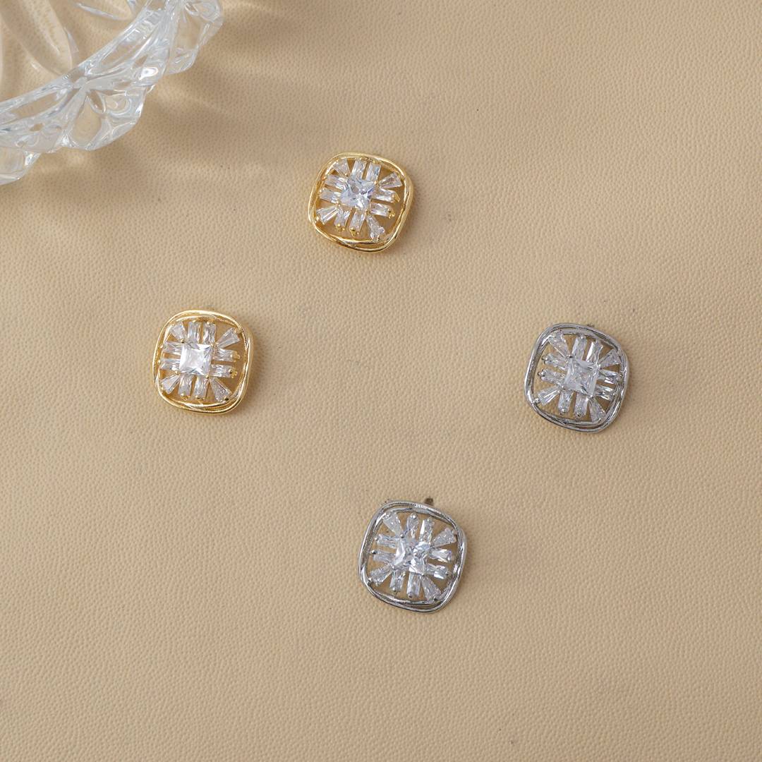 (13mm) Sparkling Baguette Zirconia Open Square Stud Earrings Anting Tusuk Persegi Hypoallergenic Gold Plated