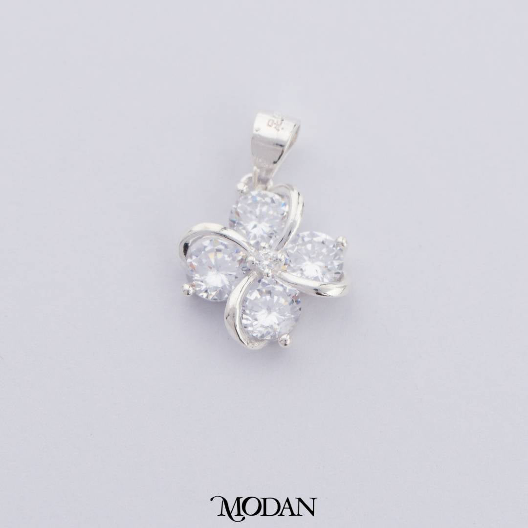 Clear Lucky Clover Charm DIY Charm Liontin Kalung Bunga Silver Hypoallergenic S925