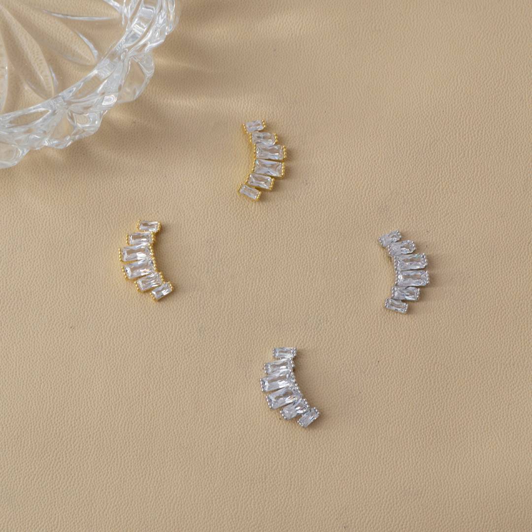 Bridal Curved Baguette Earring Anting Pesta Bentuk Baguette Hypoallergenic Gold Plated
