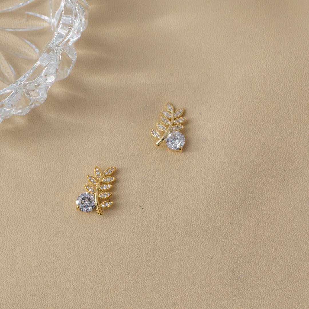Botanical Leaf Solitaire Stud Earrings Anting Tusuk Wanita Motif Daun Hypoallergenic Gold Plated