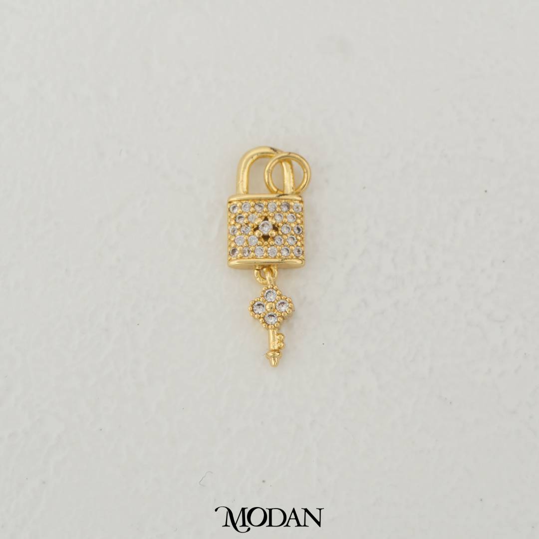 Micro Paved Love Lock Charm Dangle DIY Charm Liontin Kunci Cinta Gembok Hypoallergenic Gold Filled