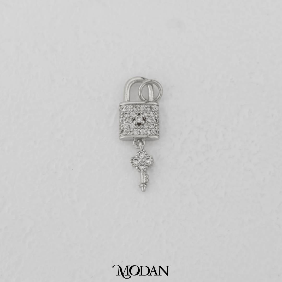Micro Paved Love Lock Charm Dangle DIY Charm Liontin Kunci Cinta Gembok Hypoallergenic Gold Filled