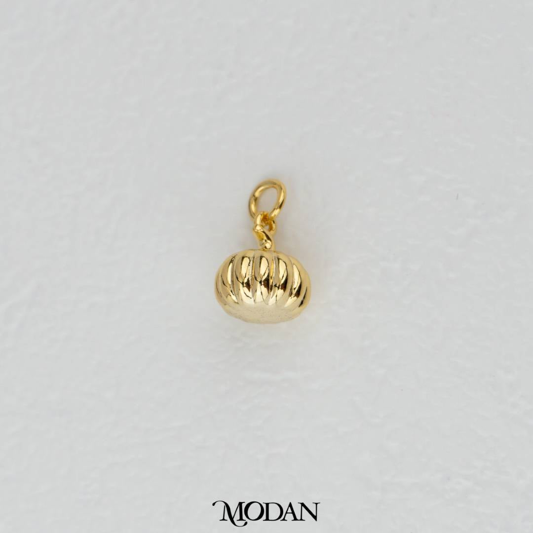 Mini Plain Pumpkin Charm DIY Charm Liontin Buah Labu Hypoallergenic Gold Filled