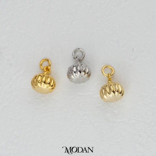 Mini Plain Pumpkin Charm DIY Charm Liontin Buah Labu Hypoallergenic Gold Filled