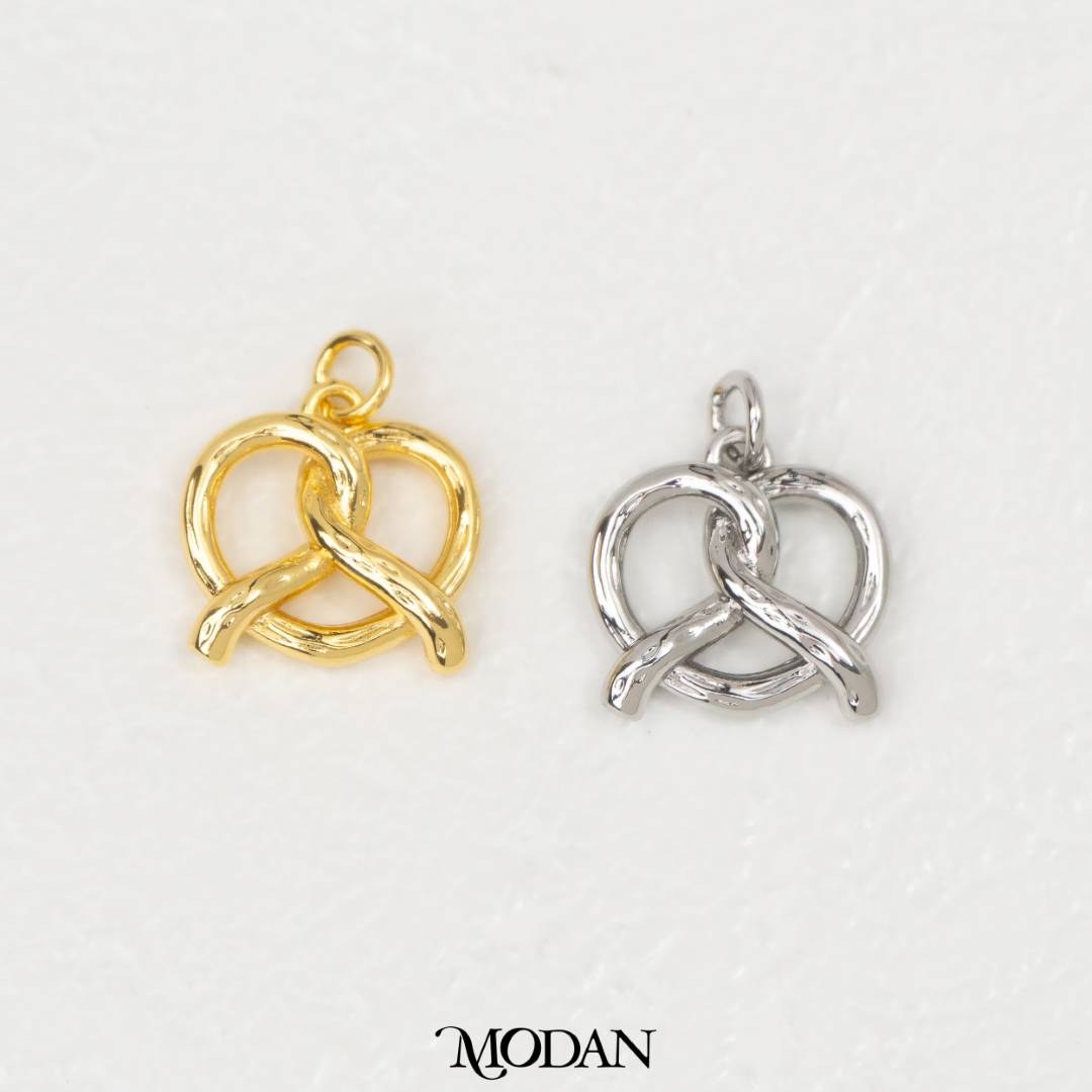 Plain Pretzel Patisserie Charm DIY Charm Liontin Pastry Roti Pretzel Hypoallergenic Gold Filled
