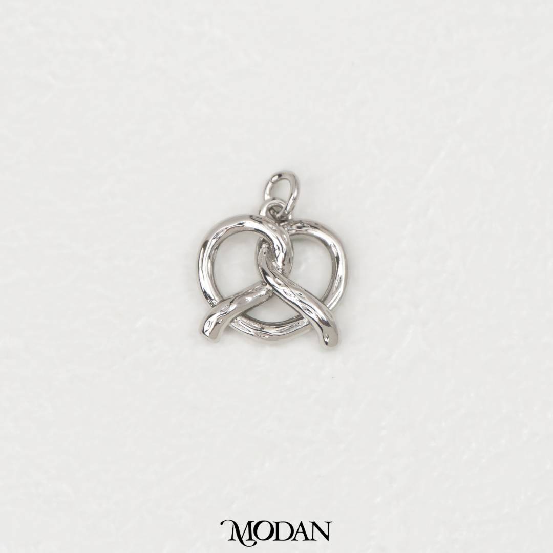 Plain Pretzel Patisserie Charm DIY Charm Liontin Pastry Roti Pretzel Hypoallergenic Gold Filled