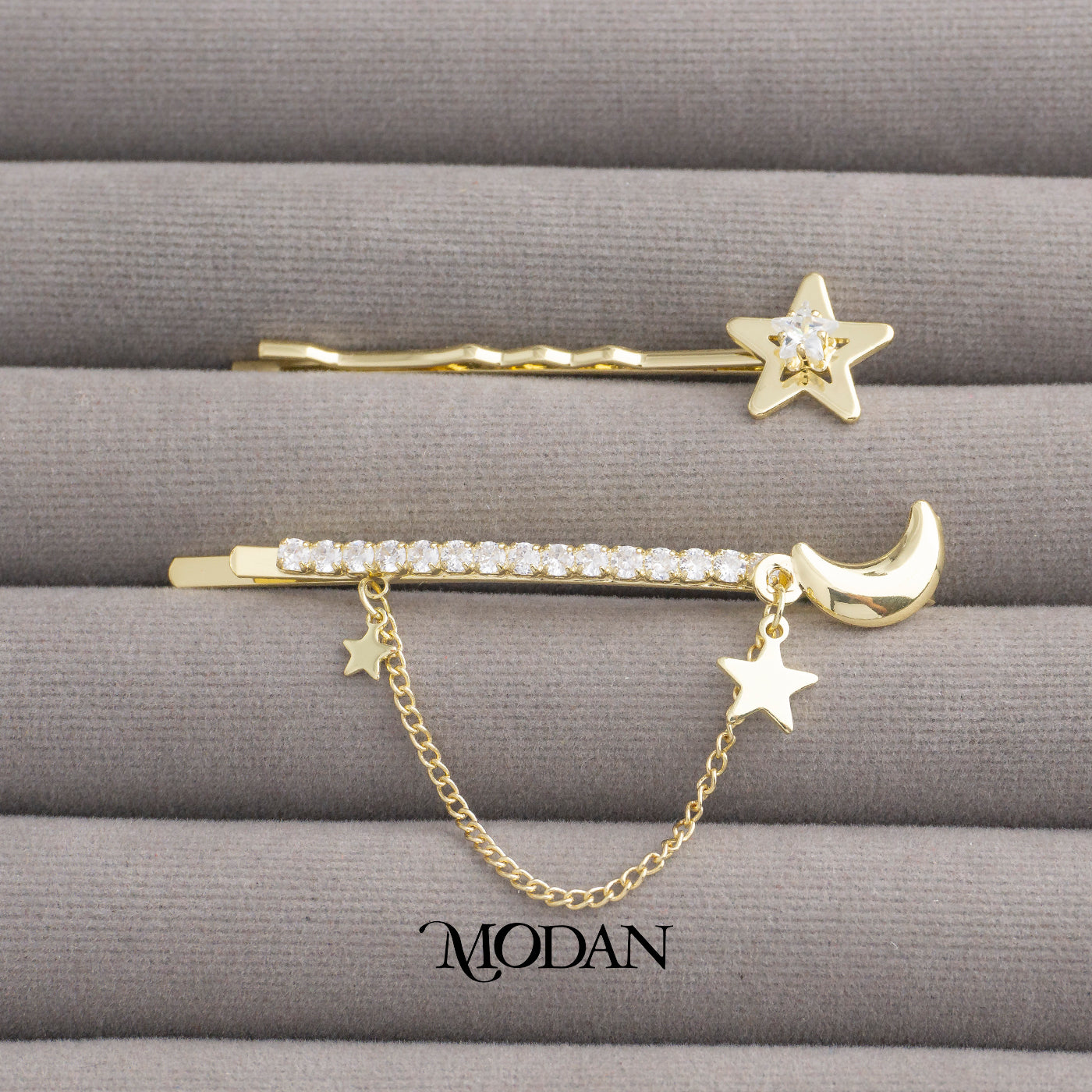 (1 Set isi 2) Celestial Moon and Star Dangle Hairpins Jepit Rambut Bulan dan Bintang Gold Plated