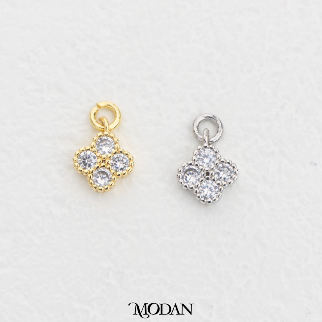 (9mm) Tiny Lucky Clover Good Luck Charm DIY Charm Liontin Daun Semanggi Kecil Hypoallergenic Gold Filled