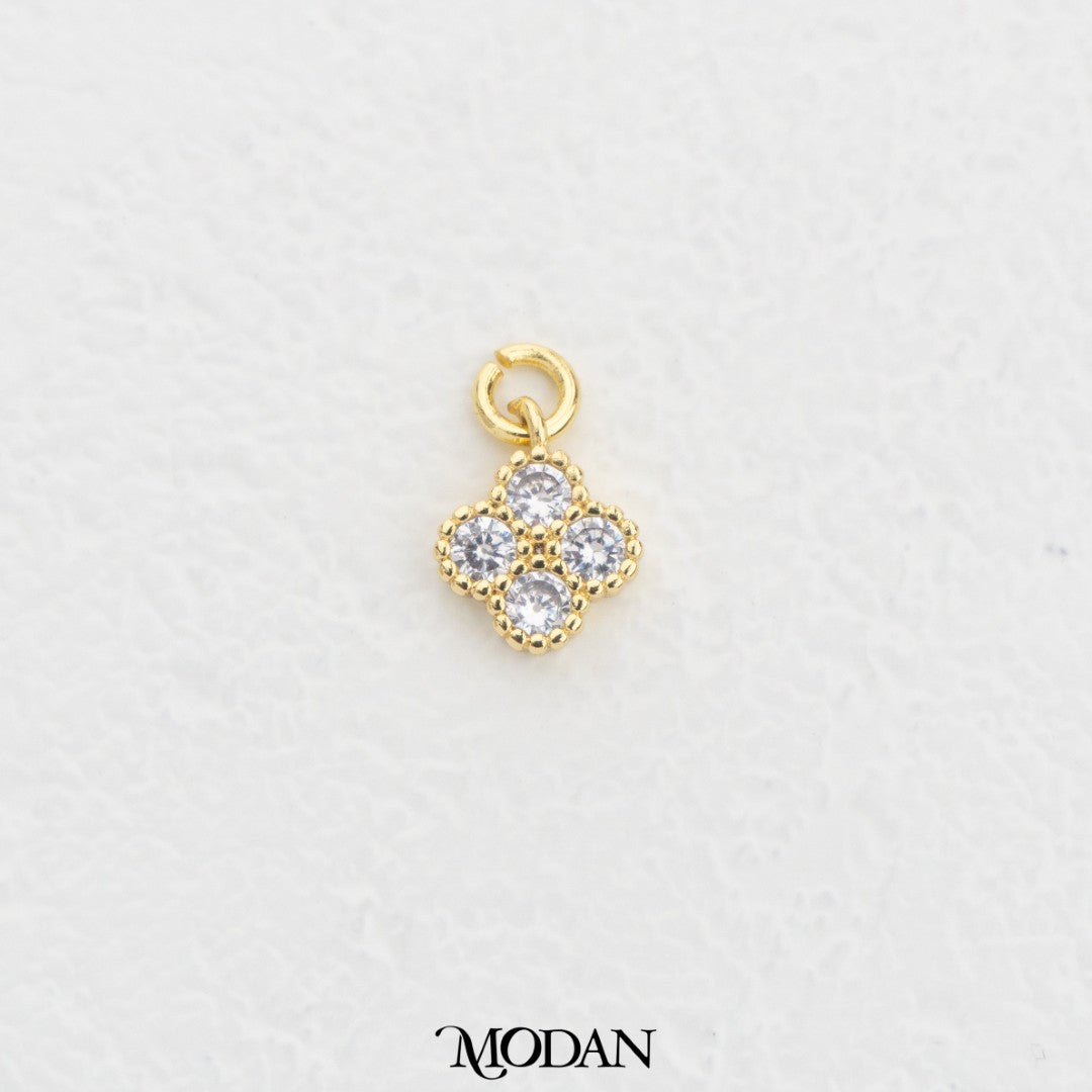 (9mm) Tiny Lucky Clover Good Luck Charm DIY Charm Liontin Daun Semanggi Kecil Hypoallergenic Gold Filled