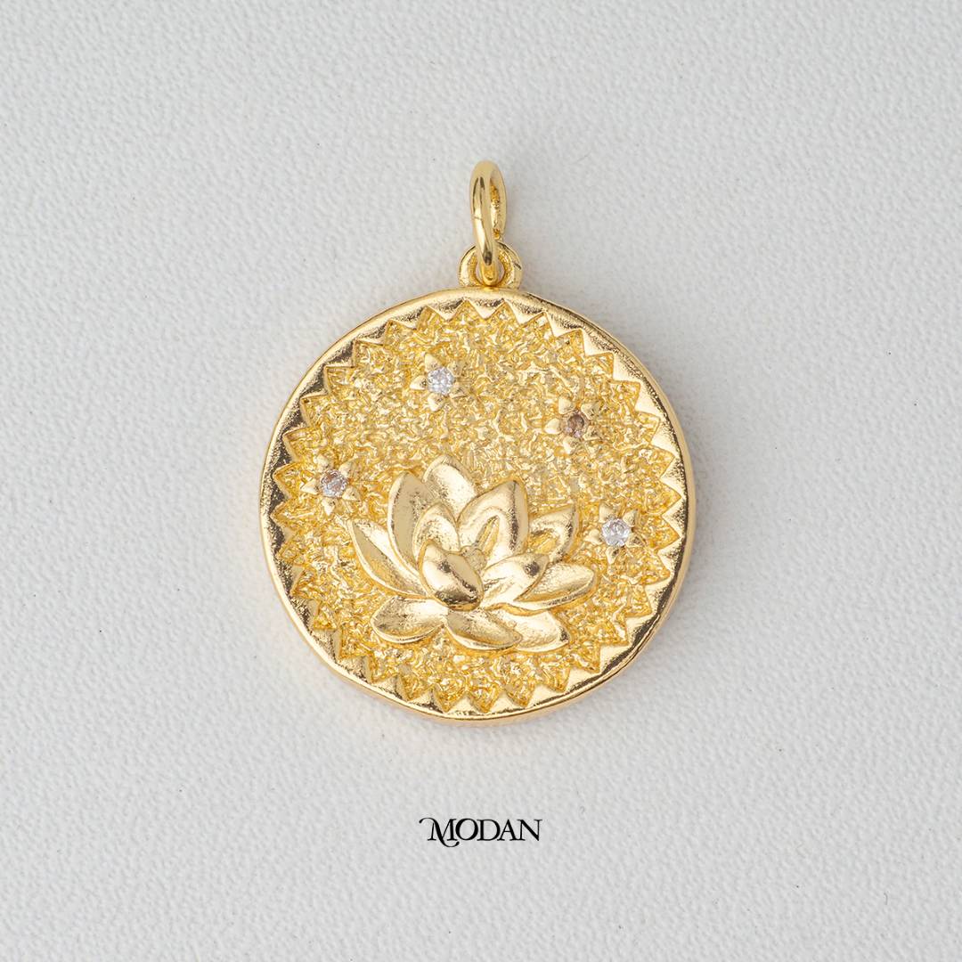 Golden Wild Flower Medallion Coin DIY Charm Liontin Bunga Bulat Artistik Hypoallergenic Gold Filled