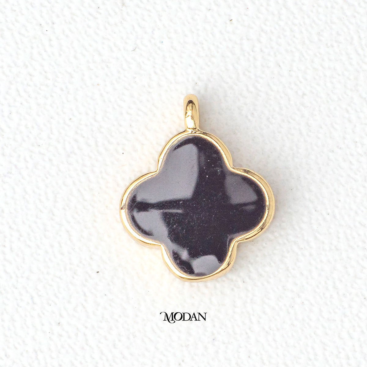 Tiny Red Black Leaf Clover Good Luck DIY Charm Liontin Keberuntungan Hypoallergenic Gold Plated