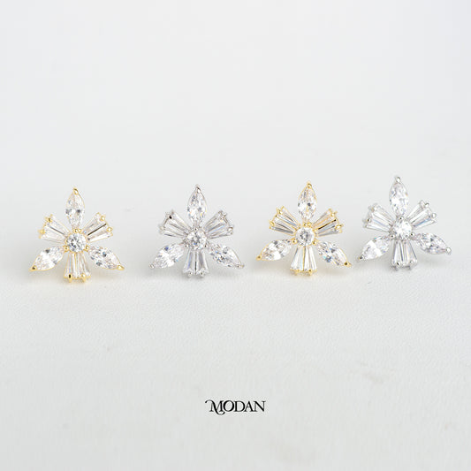 (15mm) Dazzling Flower Stud Earrings Anting Pesta Bunga Kecil Hypoallergenic Gold Plated
